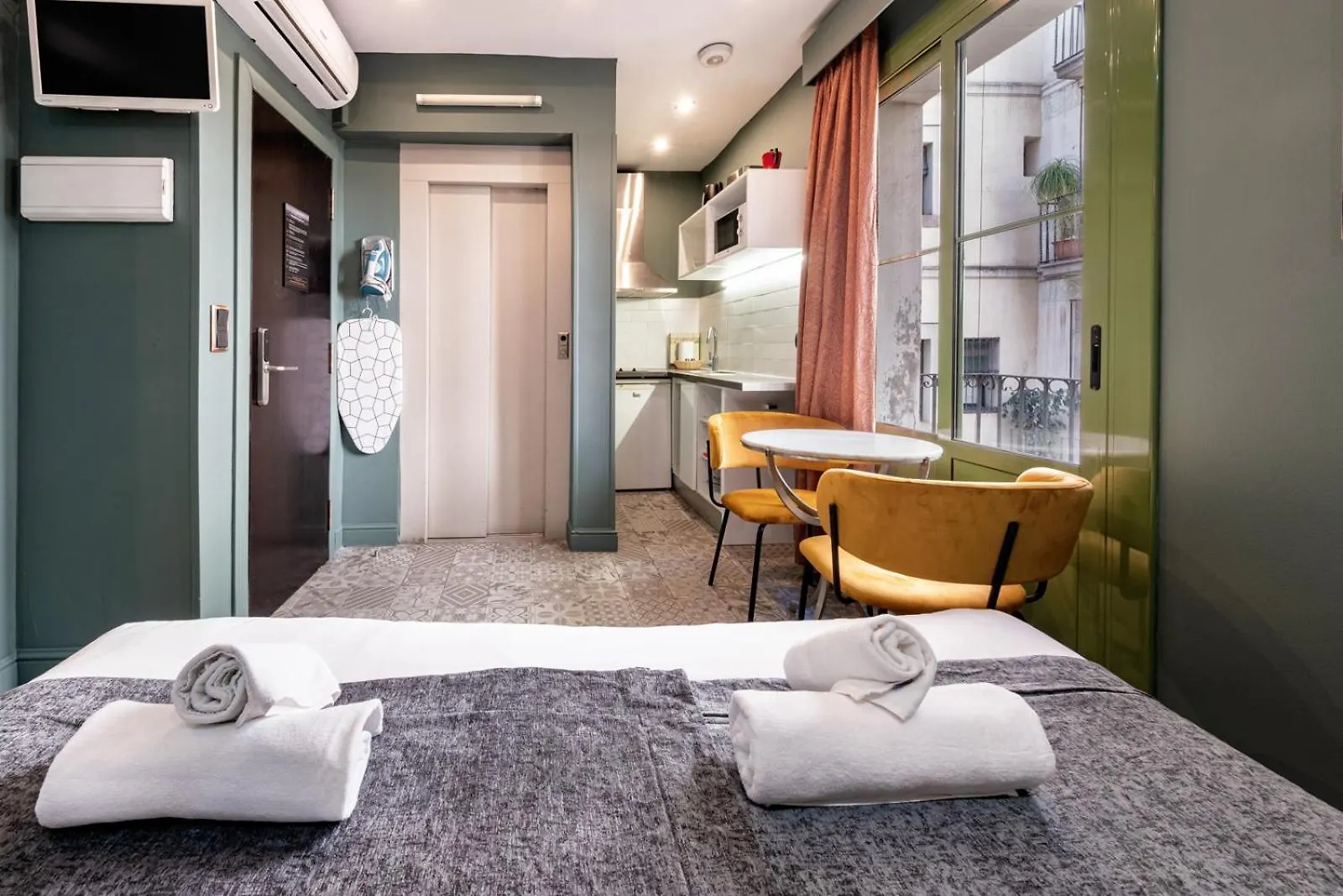 Ainb Born-Dames Apartments Barcelona