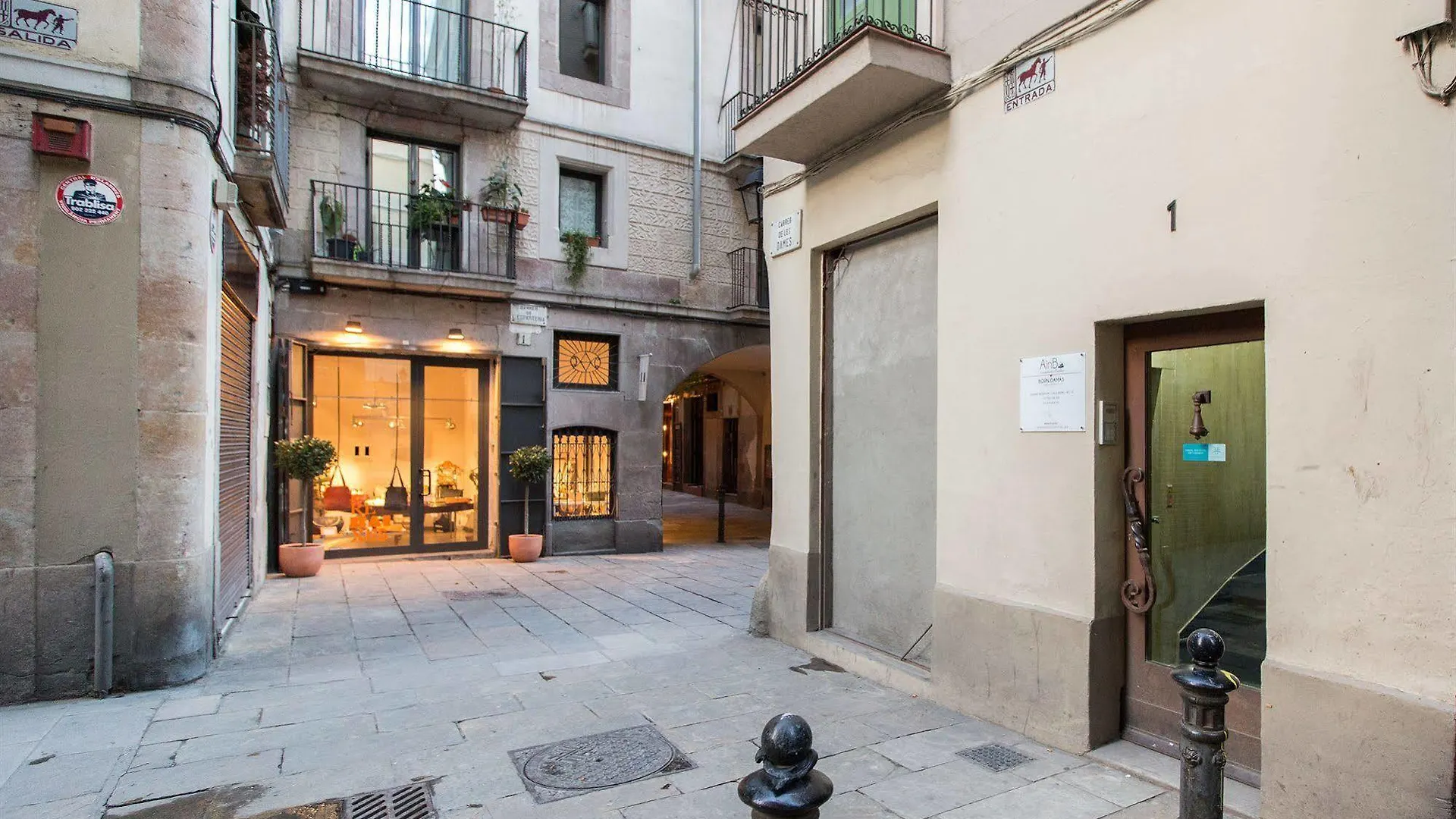 Ainb Born-Dames Apartments Barcelone 0*,  Espagne