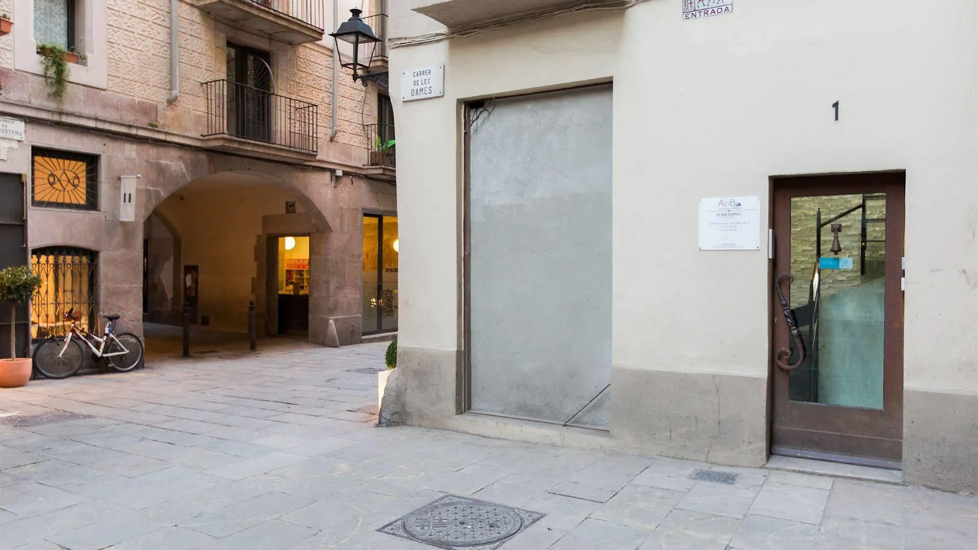 Ainb Born-Dames Apartments Barcelona